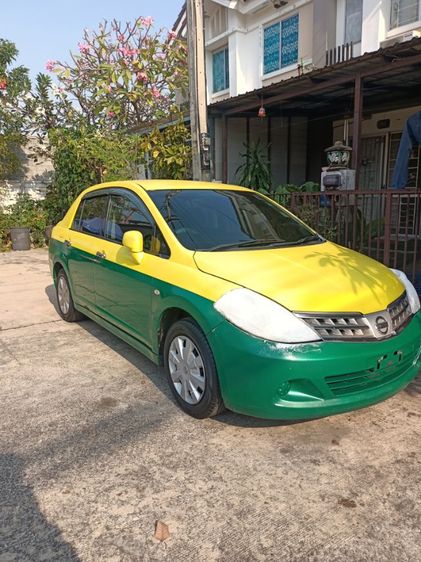 Nissan Tiida 2011 1.6 M Latio Sedan เบนซิน LPG เกียร์ธรรมดา เขียว