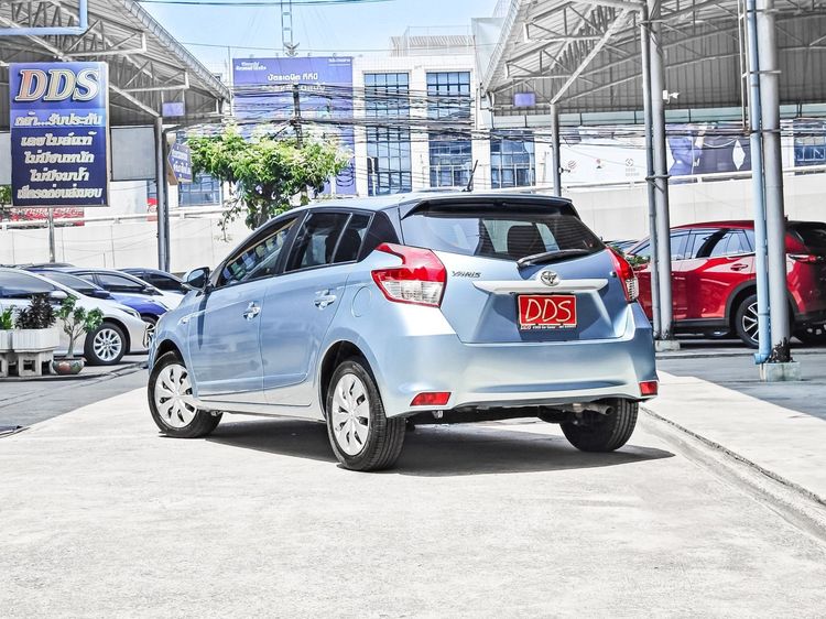 Toyota Yaris 2017 1.2 E Sedan เบนซิน เกียร์อัตโนมัติ ฟ้า รูปที่ 3