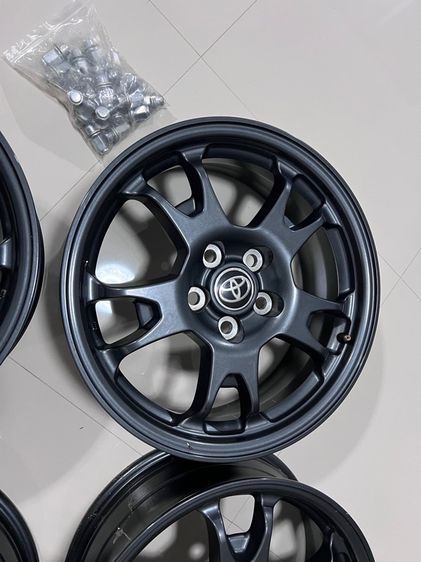 ล้อ toyota revo gr ตัวเตี้ย ขอบ 17 ครับ รูปที่ 5