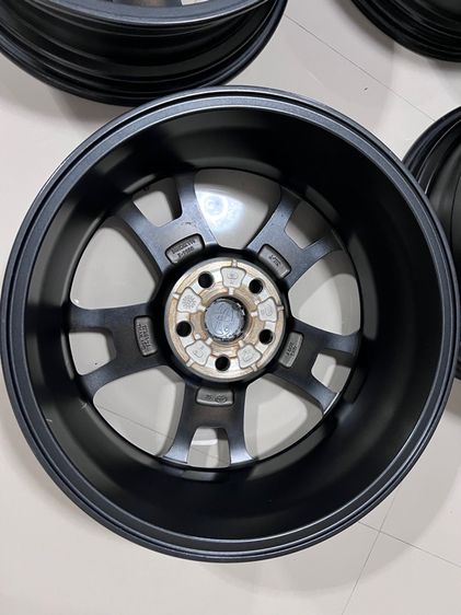 ล้อ toyota revo gr ตัวเตี้ย ขอบ 17 ครับ รูปที่ 8