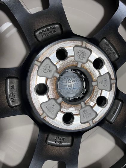 ล้อ toyota revo gr ตัวเตี้ย ขอบ 17 ครับ รูปที่ 11