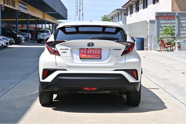 Toyota C-HR 2018 1.8 HV Mid Utility-car ไฮบริด ไม่ติดแก๊ส เกียร์อัตโนมัติ ขาว รูปที่ 4
