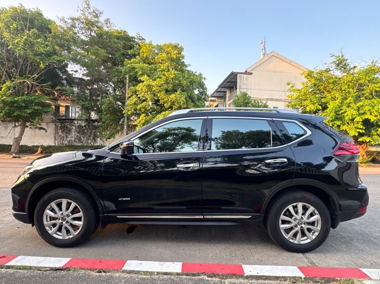 Nissan X-Trail 2019 2.0 V Hybrid 4WD Utility-car ไฮบริด ไม่ติดแก๊ส เกียร์อัตโนมัติ ดำ รูปที่ 3