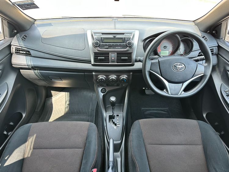 Toyota Yaris 2016 1.5 J Sedan เบนซิน ไม่ติดแก๊ส เกียร์อัตโนมัติ เทา รูปที่ 4