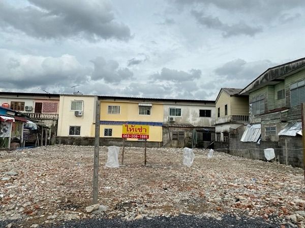 ขายที่ดิน กว้าง 18 เมตร ความลึก 24 เมตร 103 ตรว 