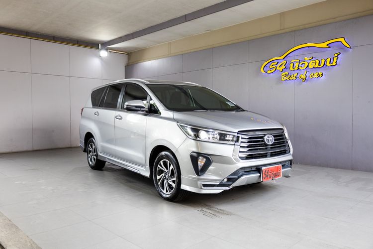 Toyota Innova 2021 2.8 Crysta Utility-car ดีเซล ไม่ติดแก๊ส เกียร์อัตโนมัติ เงิน