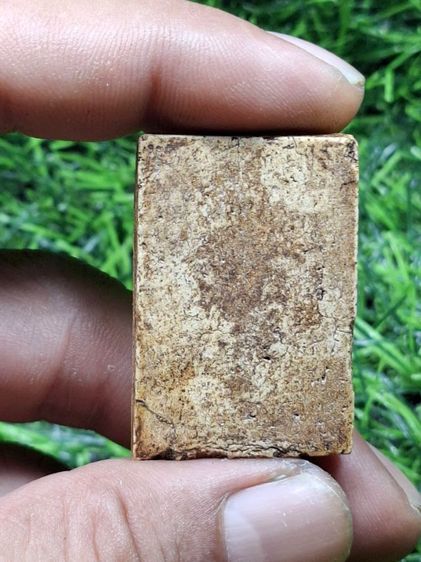 (ปิดแล้วครับ)วัดเกศไชโยพิมพ์เจ็ดชั้นเอวกว้าง ( พระในตำนาน มีในสาระบบ ) คราบกรุครบ เนื้อจัดสวย มีรอยซ่อมเก่าโบราณที่มุมล่างนิดเดียว รูปที่ 2