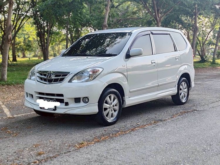 Toyota Avanza 2011 1.5 E Utility-car เบนซิน ไม่ติดแก๊ส เกียร์อัตโนมัติ ขาว รูปที่ 2