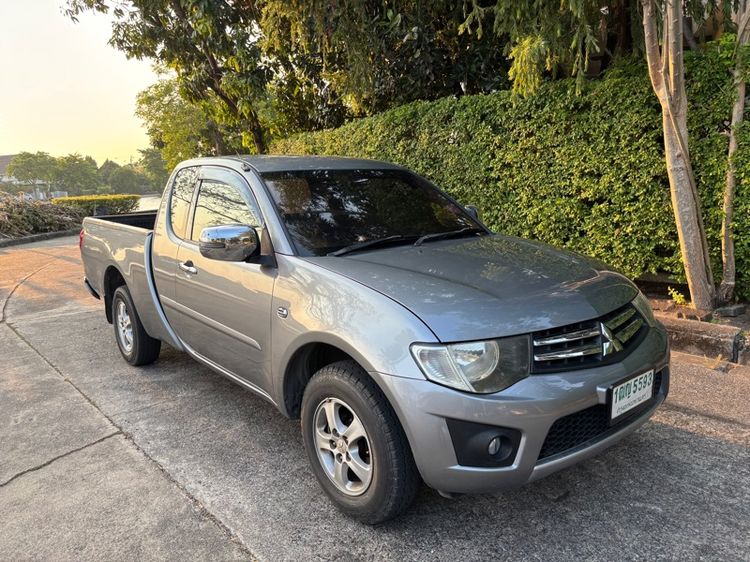 Mitsubishi Triton 2014 2.5 GLX Pickup ดีเซล เกียร์ธรรมดา เทา รูปที่ 2