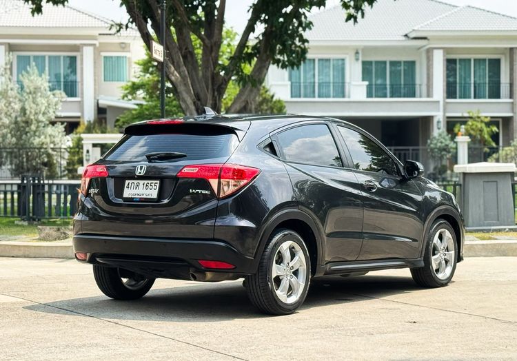 Honda HR-V 2015 1.8 E Sedan เบนซิน ไม่ติดแก๊ส เกียร์อัตโนมัติ ดำ รูปที่ 4