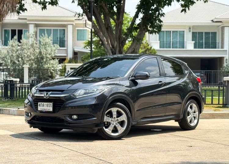 รถ Honda HR-V 1.8 E สี ดำ