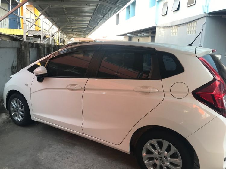 Honda Jazz 2020 1.5 V Plus i-VTEC Sedan เบนซิน ไม่ติดแก๊ส เกียร์อัตโนมัติ ขาว รูปที่ 4