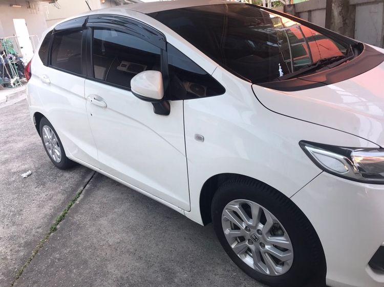 Honda Jazz 2020 1.5 V Plus i-VTEC Sedan เบนซิน ไม่ติดแก๊ส เกียร์อัตโนมัติ ขาว รูปที่ 3