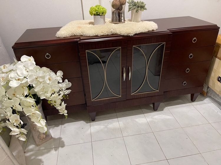 ตู้ไซด์บอร์ด (Sideboard) แบรนด์นำเข้า  สภาพใหม่สวย(งานบ้านตัวอย่าง)ขนาด 180x50x70 cm รูปที่ 2