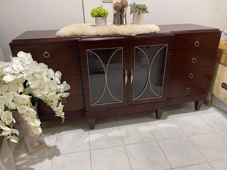 ตู้ไซด์บอร์ด (Sideboard) แบรนด์นำเข้า  สภาพใหม่สวย(งานบ้านตัวอย่าง)ขนาด 180x50x70 cm