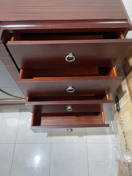 ตู้ไซด์บอร์ด (Sideboard) แบรนด์นำเข้า  สภาพใหม่สวย(งานบ้านตัวอย่าง)ขนาด 180x50x70 cm รูปที่ 8