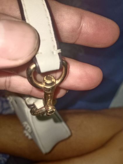 กระเป๋าถือ Coach รุ่น Nolita 19 พร้อมปักลายดอกเดซี่ รูปที่ 6