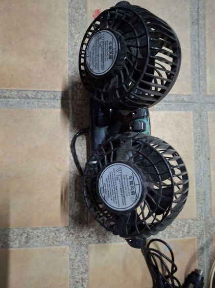 ขายยกชุดครับพัดลมที่เสียบจุดบุหรี่กับเสียบปลั๊กแล้วก็ที่ดูดฝุ่นในรถไม่ได้ใช้แล้วสภาพยังดีอยู่ รูปที่ 3