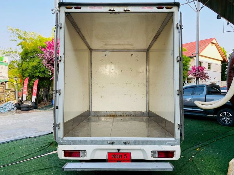 Toyota Hilux Revo 2021 2.4 Entry Pickup ดีเซล ไม่ติดแก๊ส เกียร์ธรรมดา ขาว รูปที่ 4