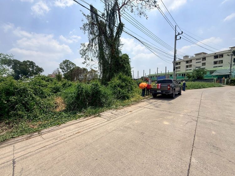 ขายที่ดินใกล้รถไฟฟ้า 309 ตรว ติดถนนสาธารณะ ซอยพิเศษ 5 ต.คูคต อ.ลำลูกกา จ.ปทุมธานี  รูปที่ 3