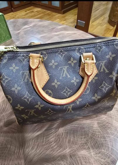 LV 25 พร้อมสะพายยาว dc11