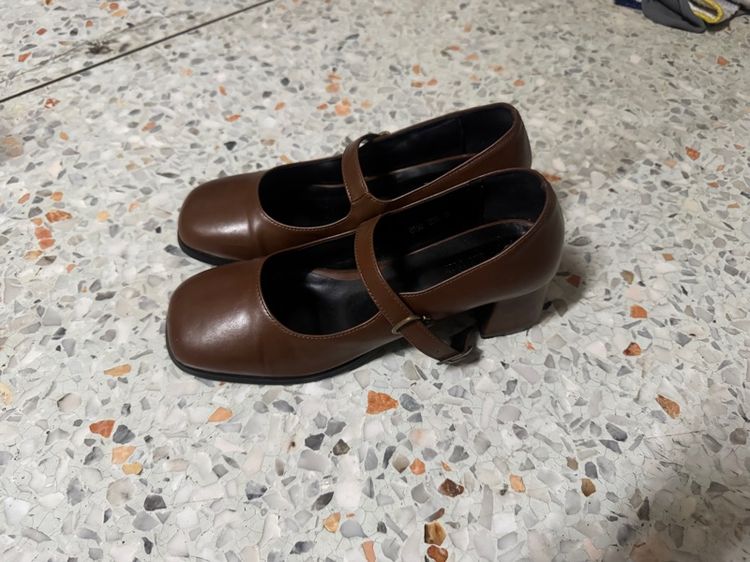 รองเท้าแมรี่เจน สีน้ำตาล ส้นสูง 2 นิ้ว size 40 รูปที่ 3