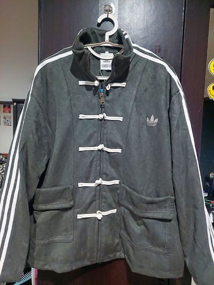 
เสื้อเเจ็คเก็ต อาดิดาส V.2 อก 48 มือ 1 ป้ายห้อย ผ้ากำมะยี่ทั้งตัว
โลโก้ปัก กระเป๋า 2 ข้าง
