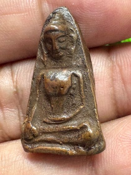 พระผงสุพรรณพิมพ์หน้าแก่ รูปที่ 2