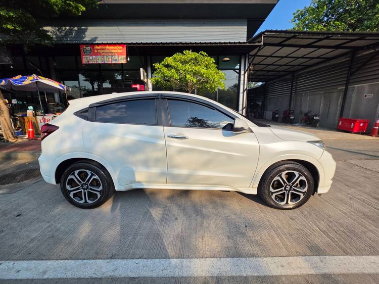 Honda HR-V 2015 1.8 EL Sedan เบนซิน เกียร์อัตโนมัติ ขาว รูปที่ 4