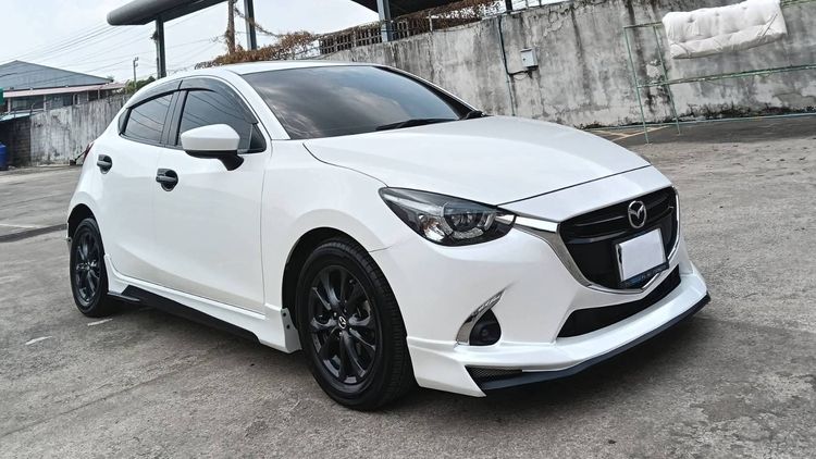 Mazda Mazda 2 2019 1.3 High Connect Sedan เบนซิน ไม่ติดแก๊ส เกียร์อัตโนมัติ ขาว รูปที่ 2