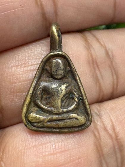 เหรียญจอบเล็กหลวงพ่อเงิน