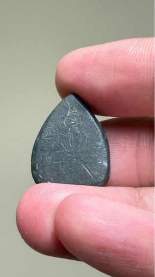 พระเนื้อตะกั่ว จาร์มือ