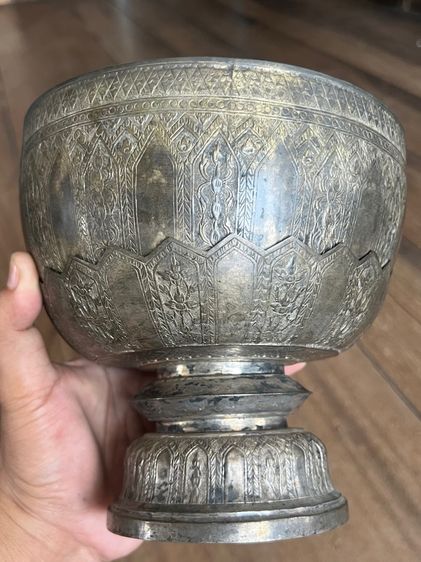 เครื่องเงินเก่า ชุดขันเงินครบชุดขันพานทัพพียิงเปอร์เซ็นแล้วน้ำหนัก515.3กรัม ขนาดปากขันกว้าง7นิ้ว