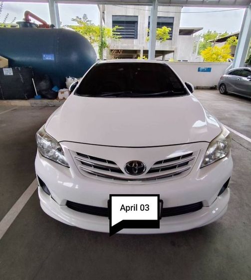 รถ Toyota Altis 1.6 E CNG สี ขาว