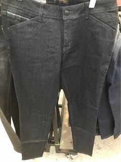 ของใหม่ของแท้อยู่ในถุงพลาสติก เอว 31ยืดได้ถึงเอว32  ยีนส์ทรงขาเดฟ สียีนส์เข้มหญิง jeans mc เบอร์ เอว 31 ❤️  