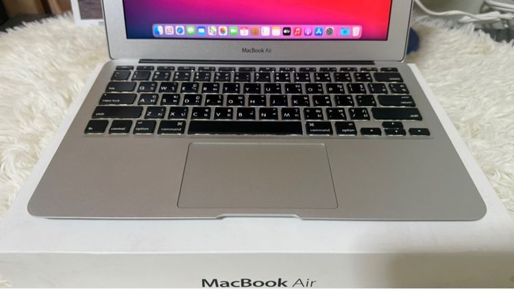 MacBook Air (11 นิ้ว, กลางปี 2013)  รูปที่ 2