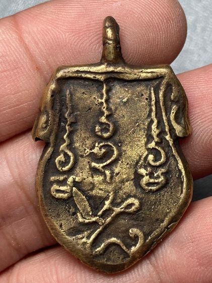 พระหล่อเก่า รูปที่ 2