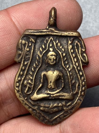 พระหล่อเก่า