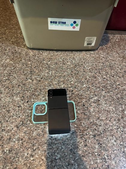 ขายSamsungFlip4สีดำ128กิ๊กสูนTrueสวยๆใช้งานดีทุกๆฟังชั่นถูกมากกกก รูปที่ 2