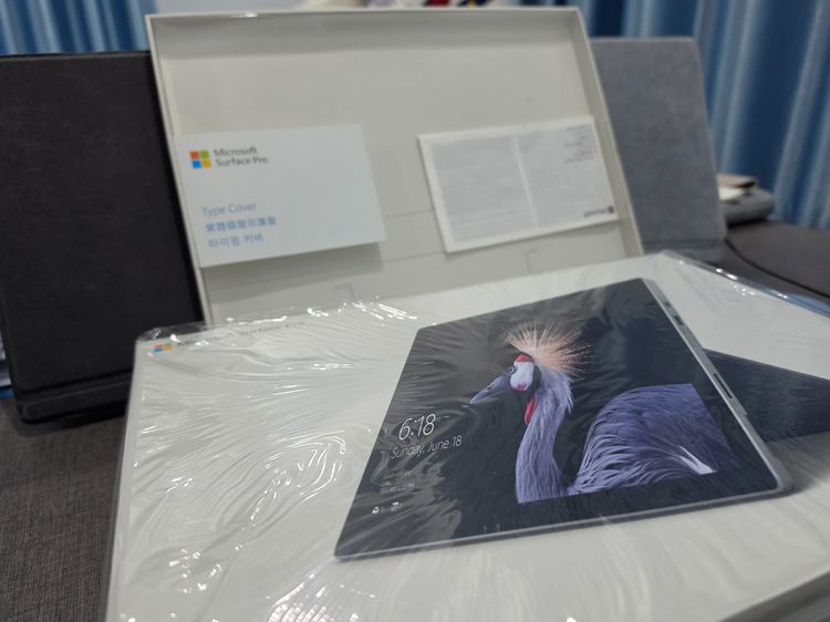 โน้ตบุ๊ค Microsoft Surface Pro 5 พร้อมคีย์บอร์ด รูปที่ 16