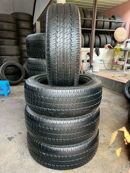 ยาง Dunlop LT30A 235 60 17 เส้น 700 บาท Japan