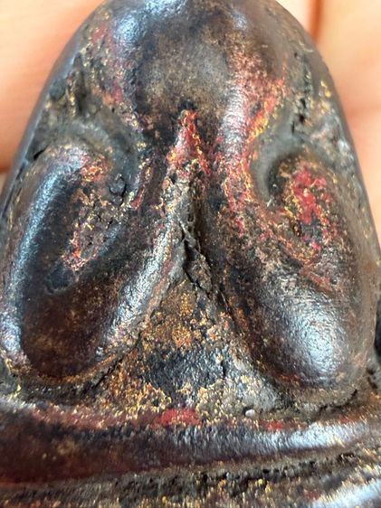 หลวงพ่อแก้ว วัดเครือวัลย์ ชลบุรี พิมพ์ใหญ่ หลังแบบ รักษ์แดงรักษ์จีนลงทองโบราณ เนื้อเก่าๆระดับ150ปี พระเก่าๆเหมาๆบ้านๆ พระคนแก่เก่าๆเก็บ