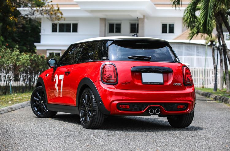 Mini COOPER 3 DOOR HATCH 2021 1.5 S Sedan เบนซิน ไม่ติดแก๊ส เกียร์อัตโนมัติ แดง รูปที่ 2