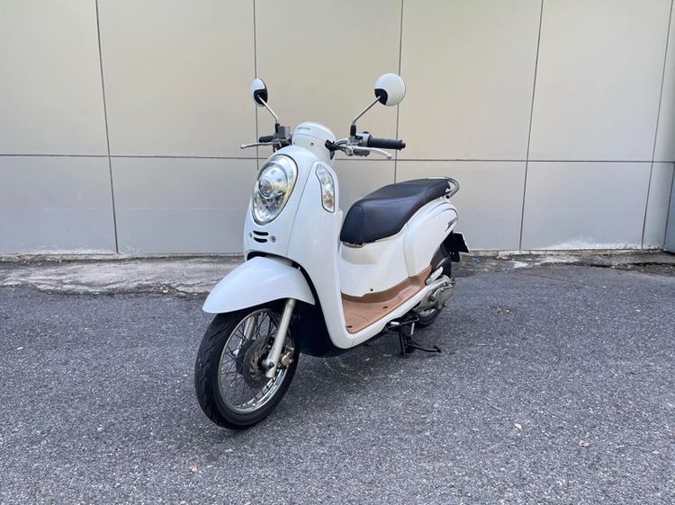 Honda รุ่น Scoopy i 110cc ปี 2014 สตาร์ทมือ