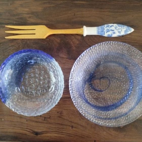 จานแก้วสี