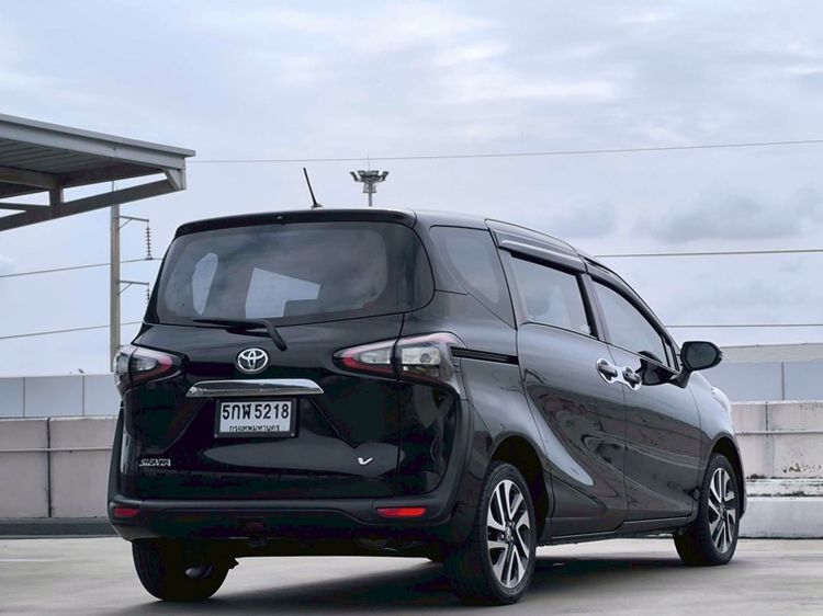 Toyota Sienta 2016 1.5 V Van เบนซิน ไม่ติดแก๊ส เกียร์อัตโนมัติ ดำ รูปที่ 4