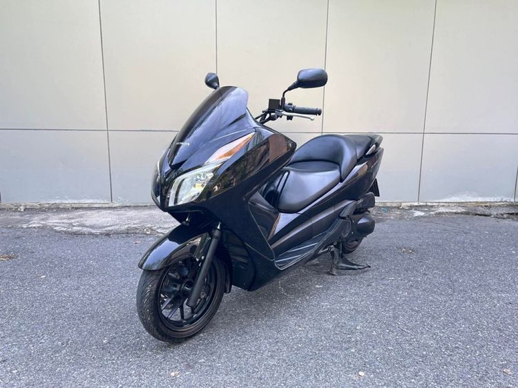 Honda รุ่น Forza 300cc ปี 2013 สตาร์ทมือ