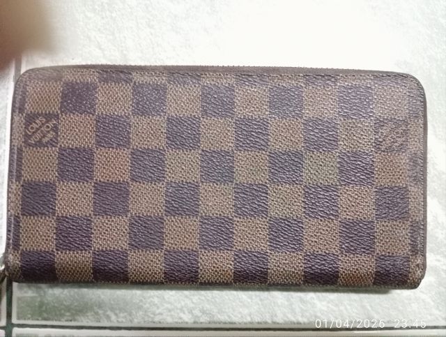 Louis Vuitton รุ่น Zippy Wallet ลาย Damier Ebene รูปที่ 5