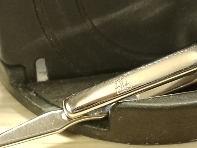 เข็มกลัดเน็ทไท John langford of.london