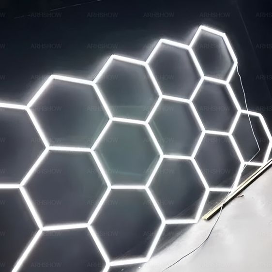 ไฟ LED รังผึ้ง ขนาด 2.4×4.8 ม. สำหรับคาร์แคร์ โรงรถ โชว์รูม ติดตั้งง่าย แสงสว่างสูง ประหยัดพลังงาน